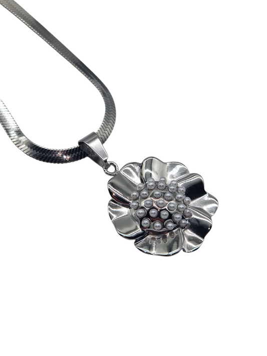 Kette Perlenblume Silver