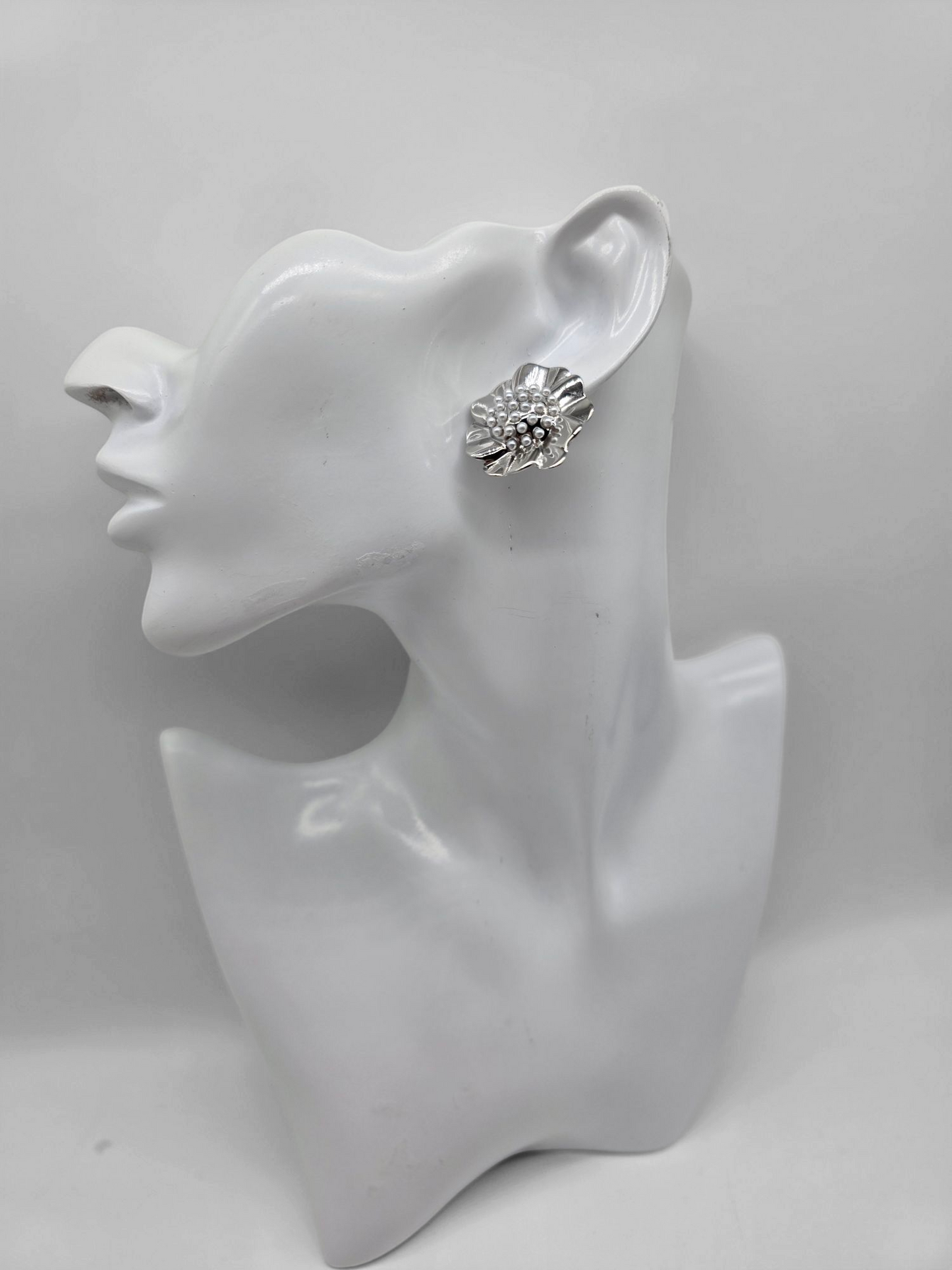 Ohrringe Perlenblume Silver